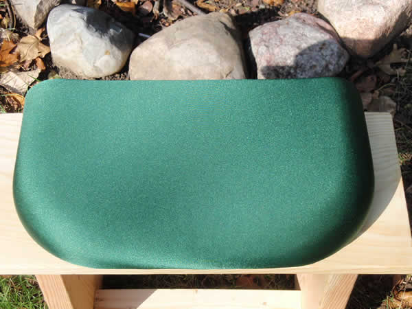 https://www.ucseating.com/images/colors/large/hunter_green.jpg